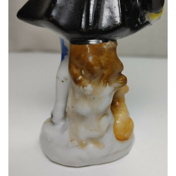 Vintage Occupied Japan Porcelain Colonial Figurines Man With Dog Sitting On Log - Picture 9 of 9